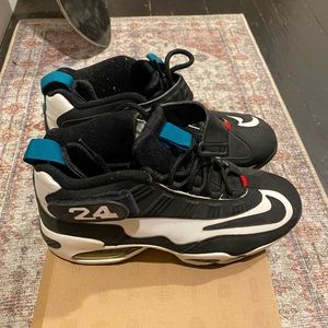 Nike “Air Griffey” Max 1 - Freshwater, 2014